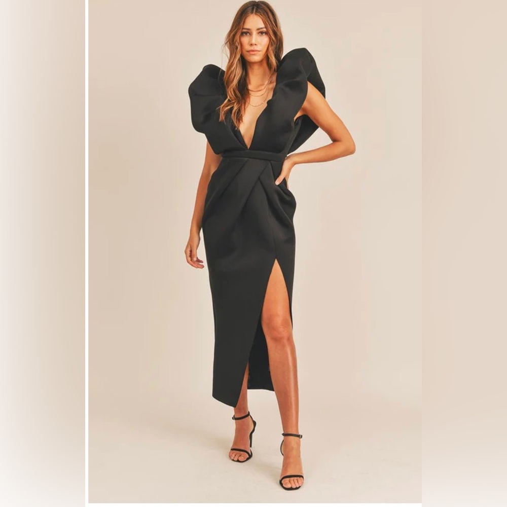 382. Sensy Midi Dress In Black